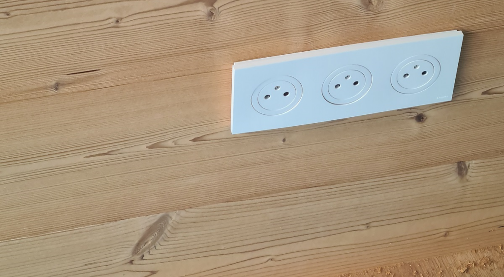 Rénovation électrique dans un cabinet de notaire à l’Alpe dHuez