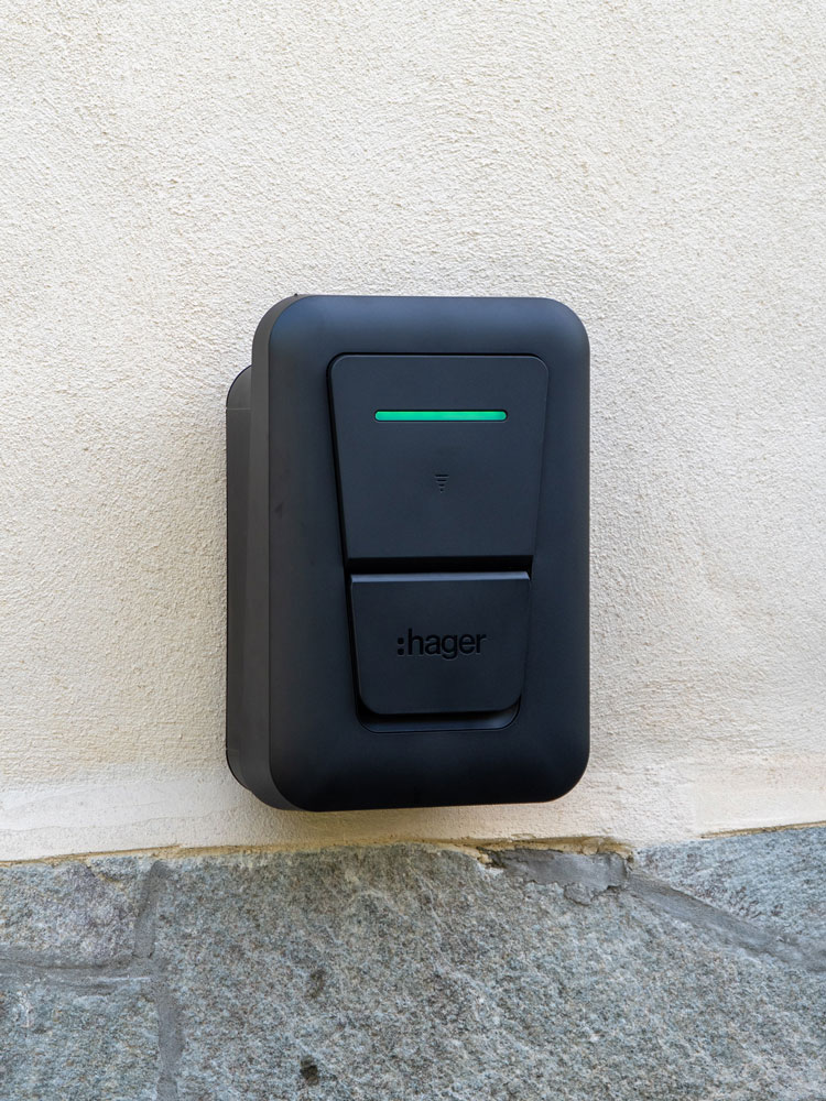 Borne de recharge | Elec Habitat Service | Installateur de borne de recharge pour voiture électrique à Grenoble