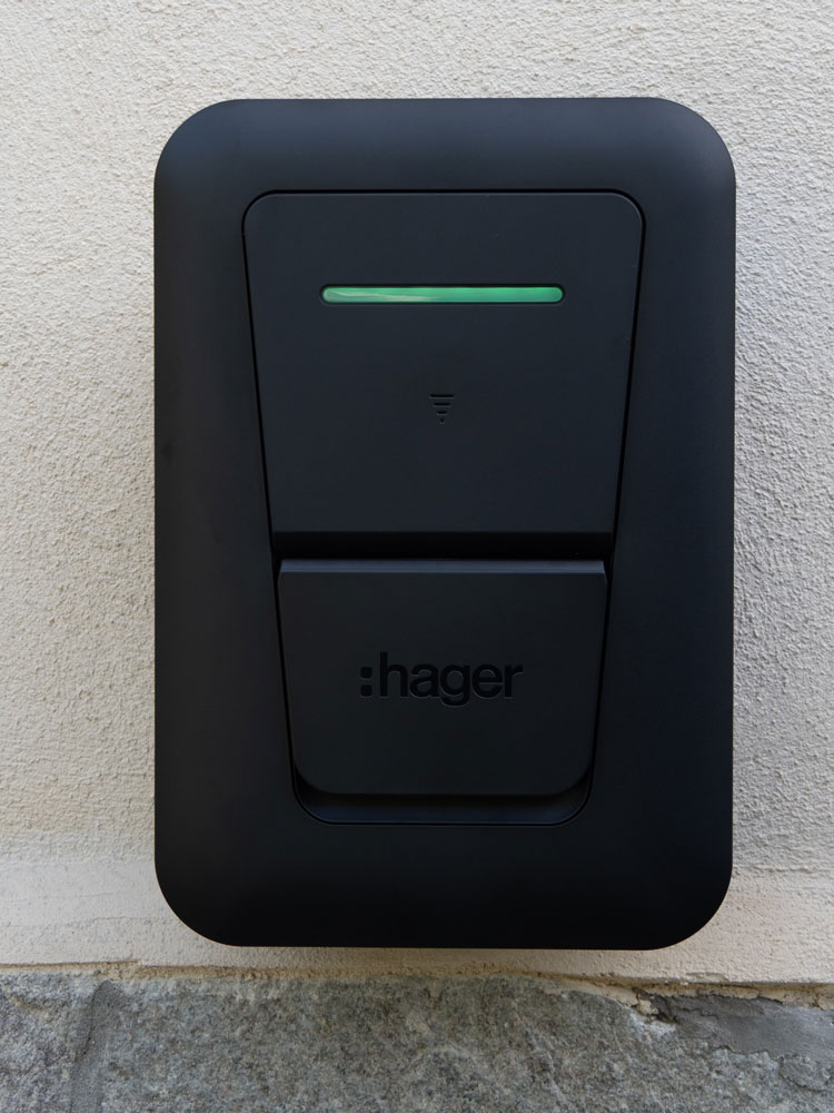 Borne de recharge | Elec Habitat Service | Installateur de borne de recharge pour voiture électrique à Grenoble
